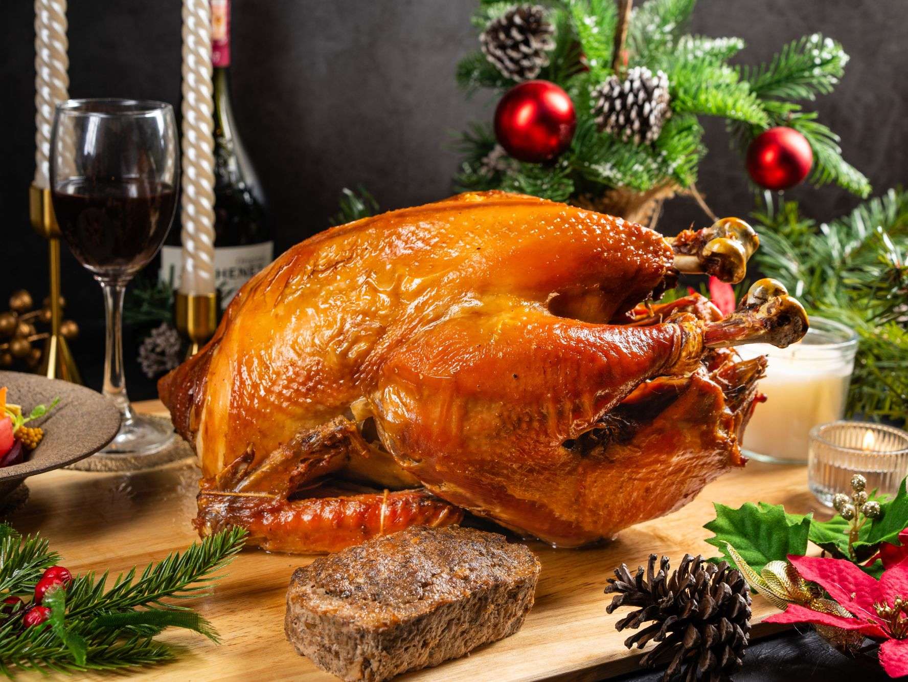 Pre-cooked frozen stuffed Whole Capon 8 pax (Stuffing Foie gras figs 1 Kg) 4.0/5.0 kg