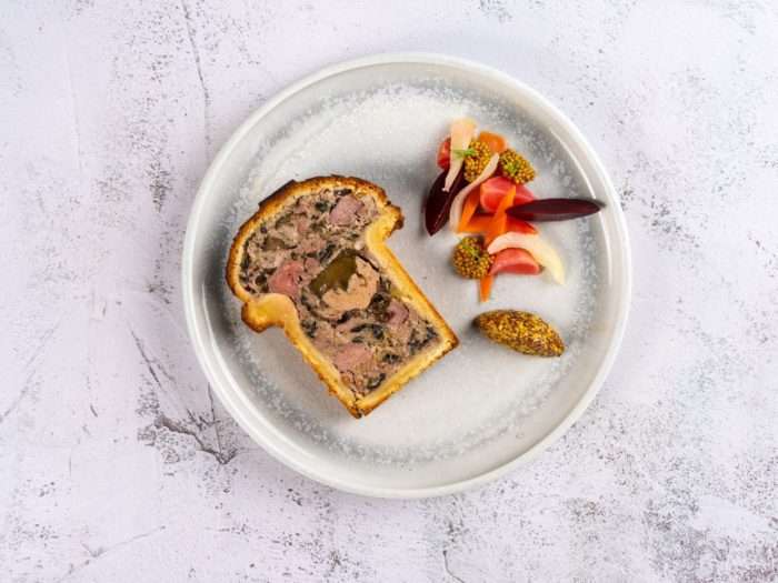 Duck Meat Pie with foie gras, truffle, poultry liver 150g